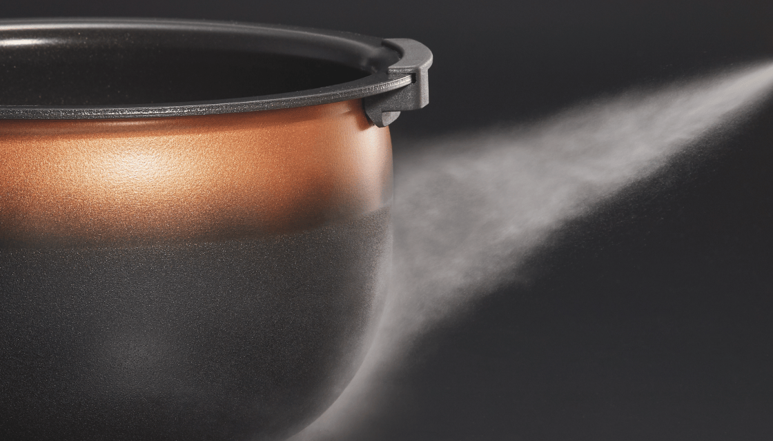 The far-infrared radiation effect enhanced by an increase in amount of the ceramic inner pot material powder.